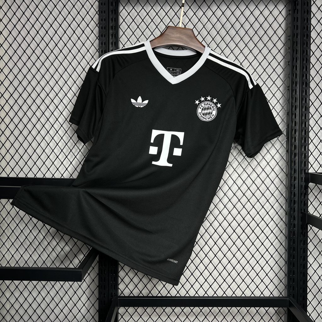 Mens Bayern Munich 2024/25 Pre-Match Jersey