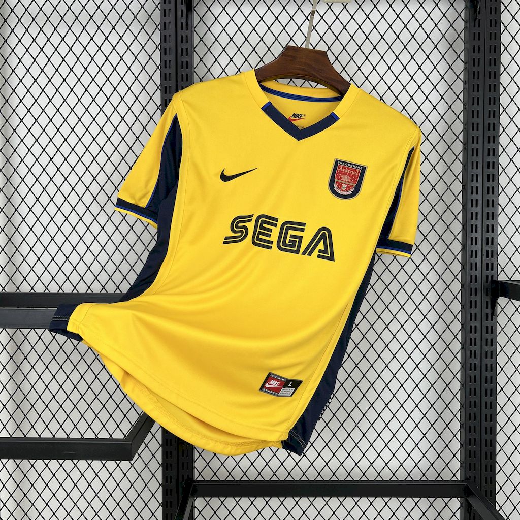 Retro Arsenal 1999/00 Away Jersey